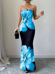 Strapless Figure-Hugging Long Dress