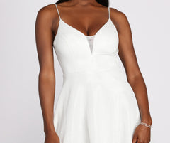 Vestidos de fiesta con brillo metálico de Carmela