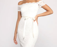 Paige Formal Off The Shoulder Scalloped Lace Dresses