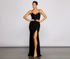 Vestidos Aria sin mangas fruncidos con abertura alta