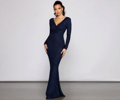 Vestidos formales con espalda abierta y purpurina de Brin