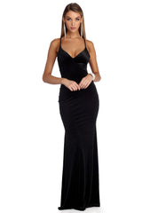 Nicolette – Formelle Kleider aus Samt mit Gittermuster