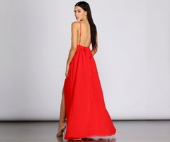 Angelique – Formelle Spitzenkleider mit hohem Schlitz