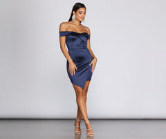 Seriously Satin Mini-Wickelkleider