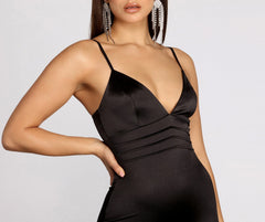 So sinnlich in Satin-Minikleidern