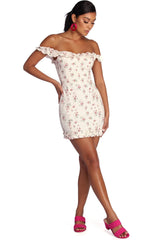 Gerüschte Kleider mit Blumenmuster im Frühling