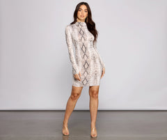 Vestidos cortos con estampado de serpiente Babe Alert