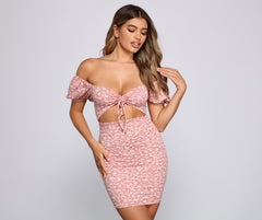 Minivestido floral elegante y encantador