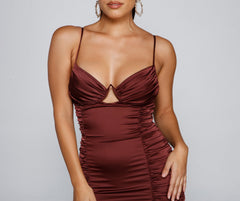 Sparks Fly – Gerüschte Minikleider aus Satin