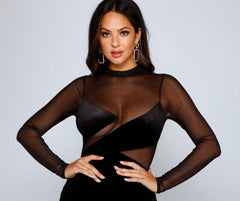 Minivestidos de terciopelo y malla para una experiencia sensual