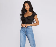 Be Honour – Gerüschtes Oberteil mit Bindeband vorne