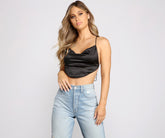 Top corto de tirantes con cuello vuelto de satén