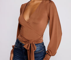 Top cruzado de punto ceñido