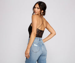 Romantischer Vibes-Bodysuit aus transparenter Spitze