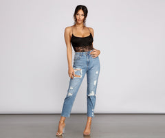 Romantischer Vibes-Bodysuit aus transparenter Spitze