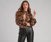 Top con ojo de cerradura de leopardo al acecho