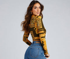 Lässiger, glamouröser Bodysuit mit Kragen