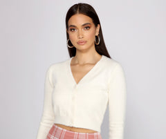 Cárdigan corto chic que marca tendencia