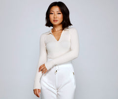 Schickes Rippentop mit Kragen