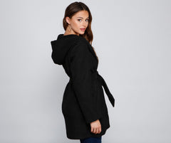 Raffinierter Mantel aus Kunstwolle mit Gürtel