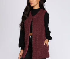 Bonito y elegante chaleco de piel sintética