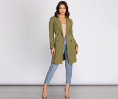Cosmopolitan Chic Trenchcoat mit Gürtel