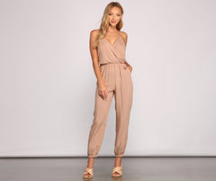 Mono cruzado de sumergirse en lo básico