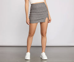 Pretty In Plaid Woven Mini Skirts