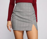 Minifaldas a cuadros con un toque divertido