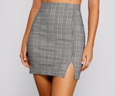 Minifaldas con abertura alta y estampado de cuadros