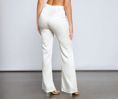 Pantalones de satén acampanados So Sleek