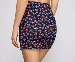 Minifalda floral con detalles ditsy