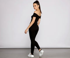 Catsuit con hombros descubiertos y estilo casual y chic