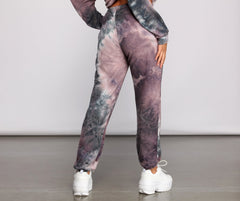 Joggers tie-dye coloridos y chic