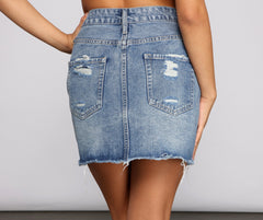 Distressed Drama Denim Minirock