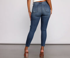 Clara – Hoch sitzende Skinny-Jeans in Destroyed-Optik