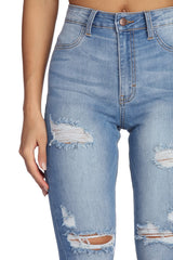 Vaqueros ajustados desgastados para impresionar