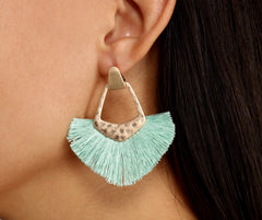 Hängende Ohrringe mit Quastenfransen