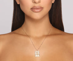 Collar de cadena delicada con colgante de rosa