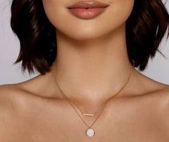 Collar en capas con dije de mariposa y barra de diamantes de imitación