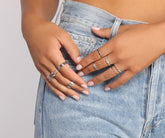 Paquete de anillos múltiples con diamantes de imitación y banda básica