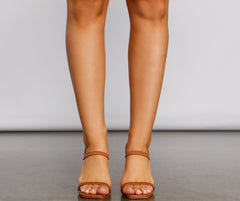 Tacones de bloque con tiras elegantes y modernos