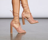 So Stacked Schnürsandalen