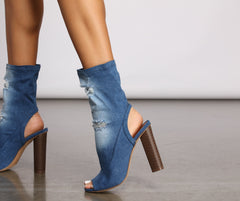 Botines de tacón cuadrado de mezclilla desgastada