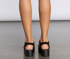 Sandalias de plataforma planas y altas