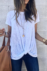 Camiseta básica con nudo en color puro