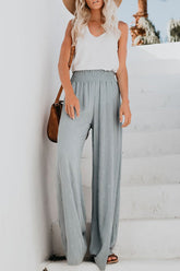 Pantalones anchos y fruncidos para tomar unas vacaciones