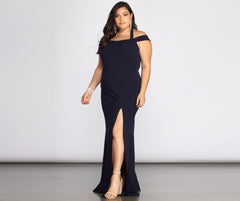 Plus Adelina Formal Halter Crepe Dresses