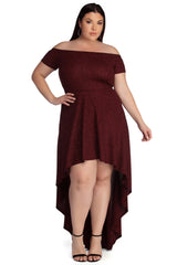 Vestidos formales altos y bajos con purpurina de Penélope Plus