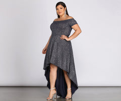 Vestidos formales altos y bajos con purpurina de Penélope Plus